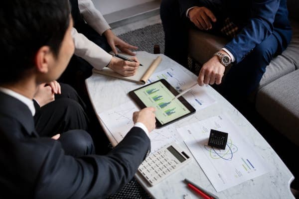 How to Find Investors for Your Startup: Steps and AI-Driven Tools that Accelerate the Process
